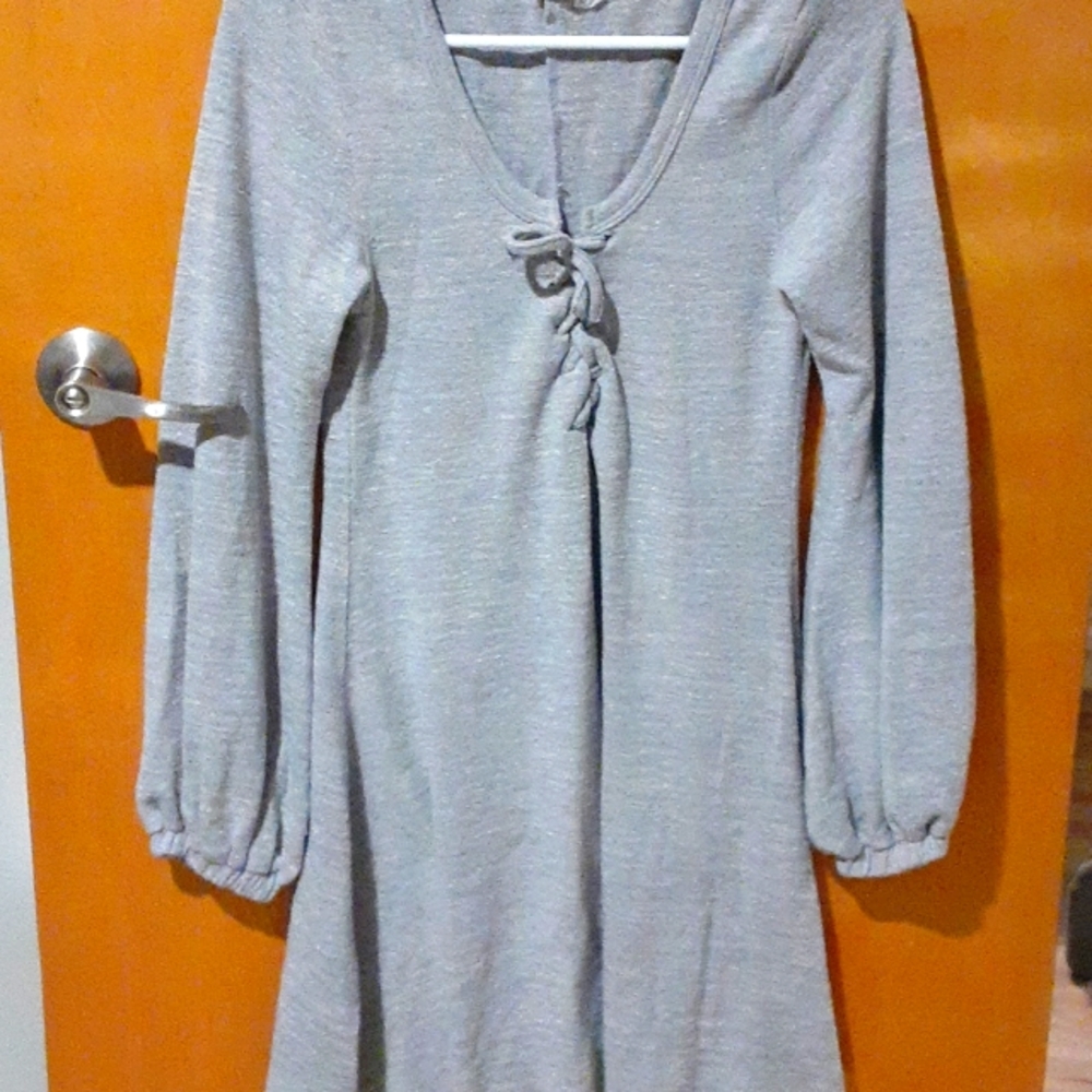 SOME DAYS LOVIN long-sleeve dress. Size Small